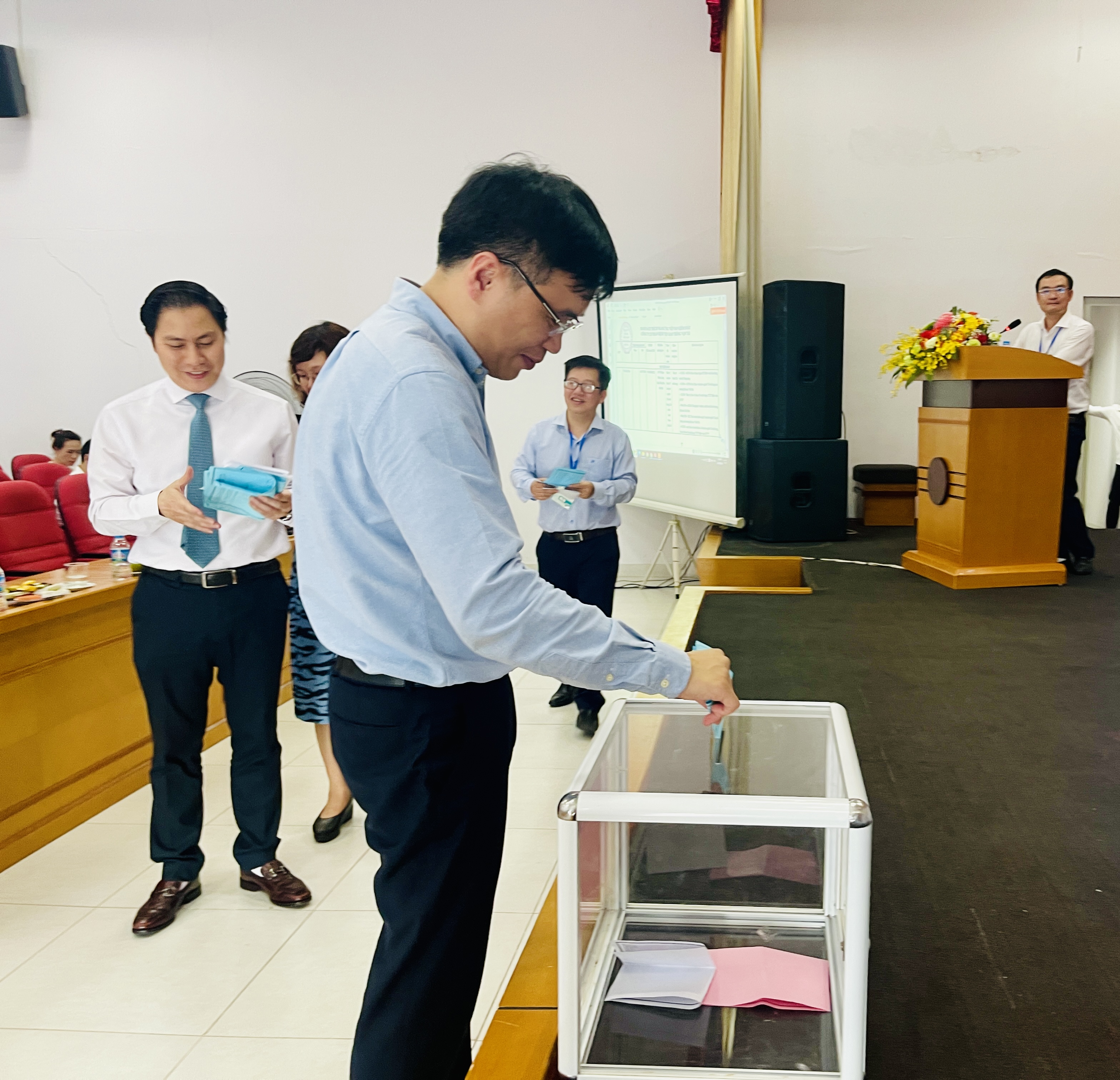 ĐẠI HỘI ĐỒNG CỔ ĐÔNG THƯỜNG NIÊN NĂM 2024 CTCP BỆNH VIỆN GIAO THÔNG VẬN TẢI THÀNH CÔNG TỐT ĐẸP