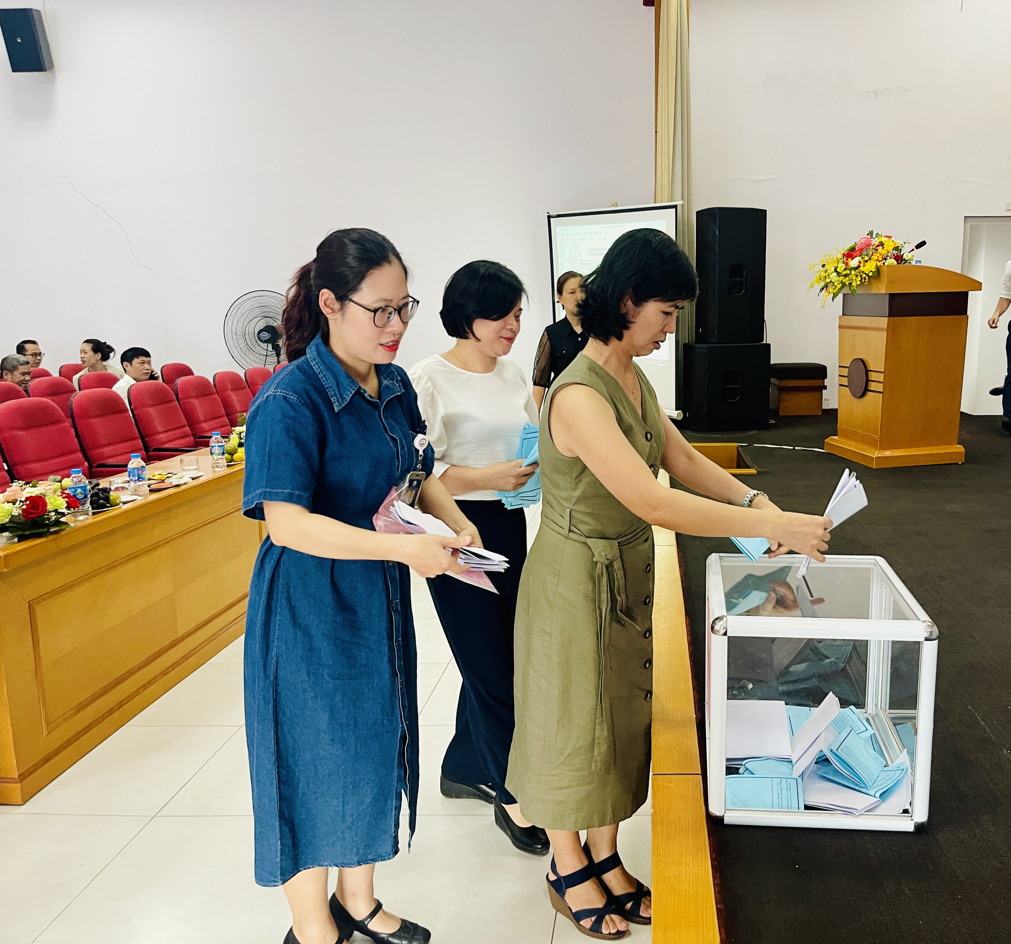 ĐẠI HỘI ĐỒNG CỔ ĐÔNG THƯỜNG NIÊN NĂM 2024 CTCP BỆNH VIỆN GIAO THÔNG VẬN TẢI THÀNH CÔNG TỐT ĐẸP