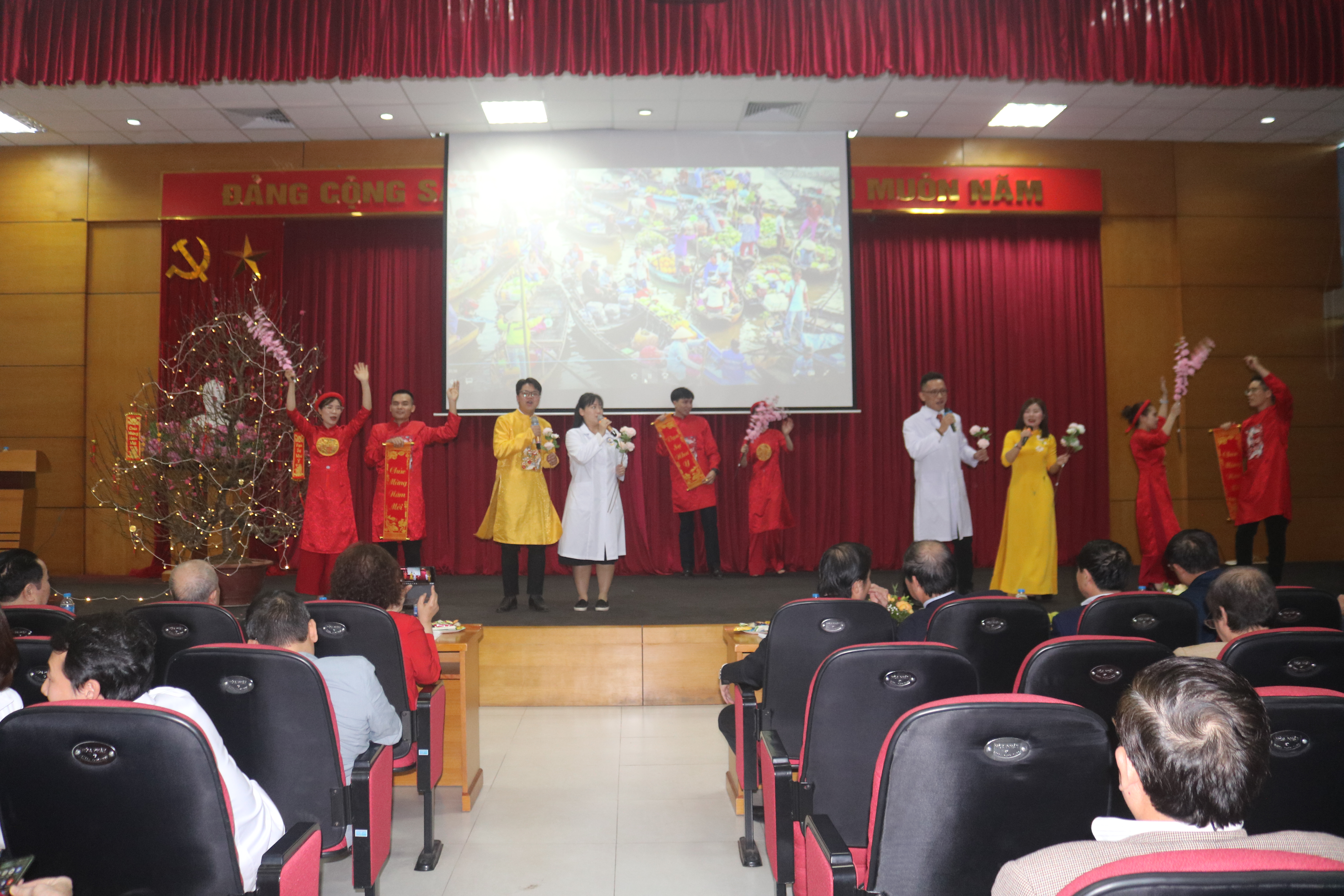 BỆNH VIỆN GIAO THÔNG VẬN TẢI TỔ CHỨC HỌP MẶT CÁN BỘ HƯU TRÍ QUA CÁC THỜI KỲ NHÂN DỊP XUÂN QUÝ MÃO 2023