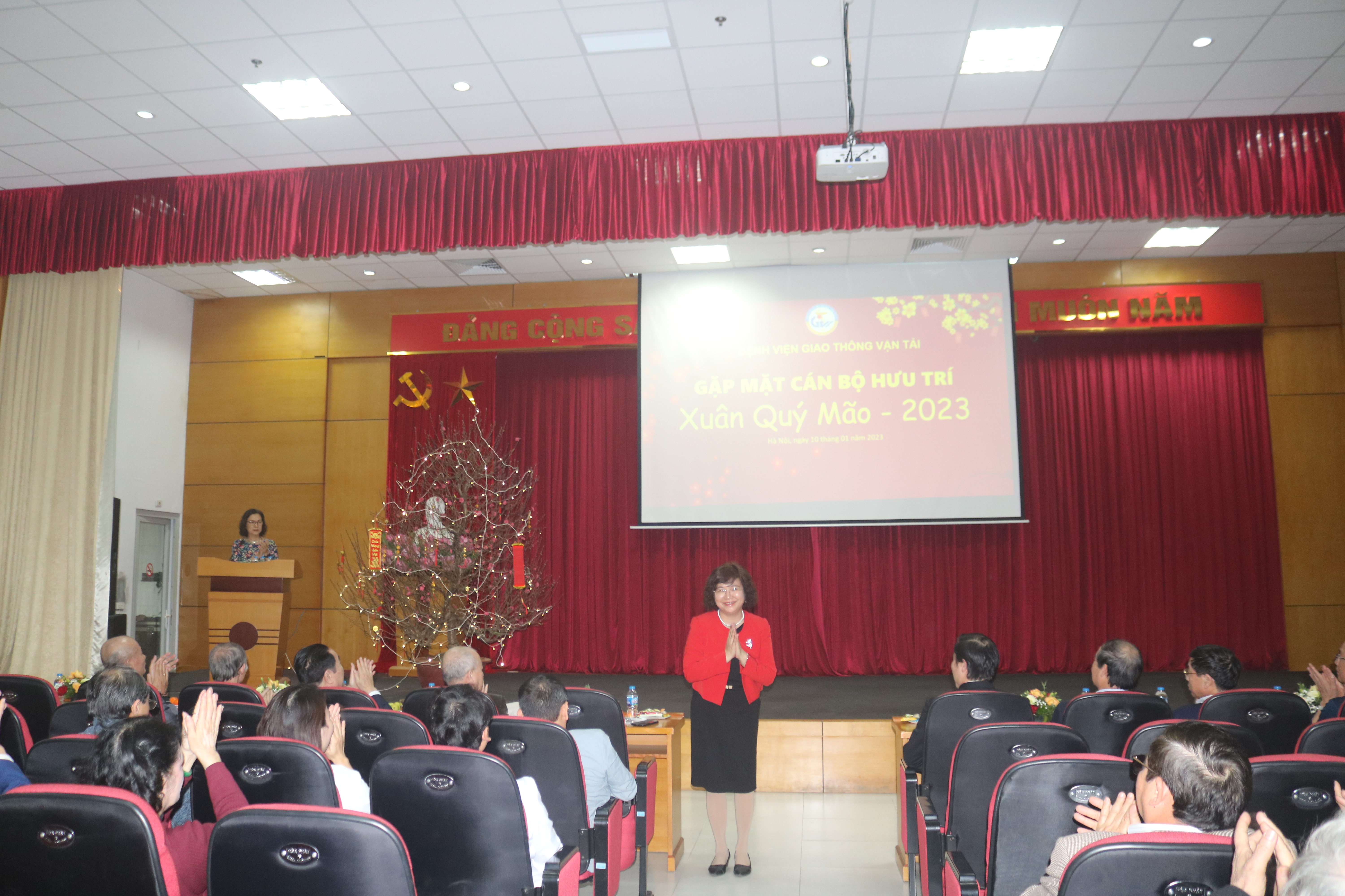 BỆNH VIỆN GIAO THÔNG VẬN TẢI TỔ CHỨC HỌP MẶT CÁN BỘ HƯU TRÍ QUA CÁC THỜI KỲ NHÂN DỊP XUÂN QUÝ MÃO 2023