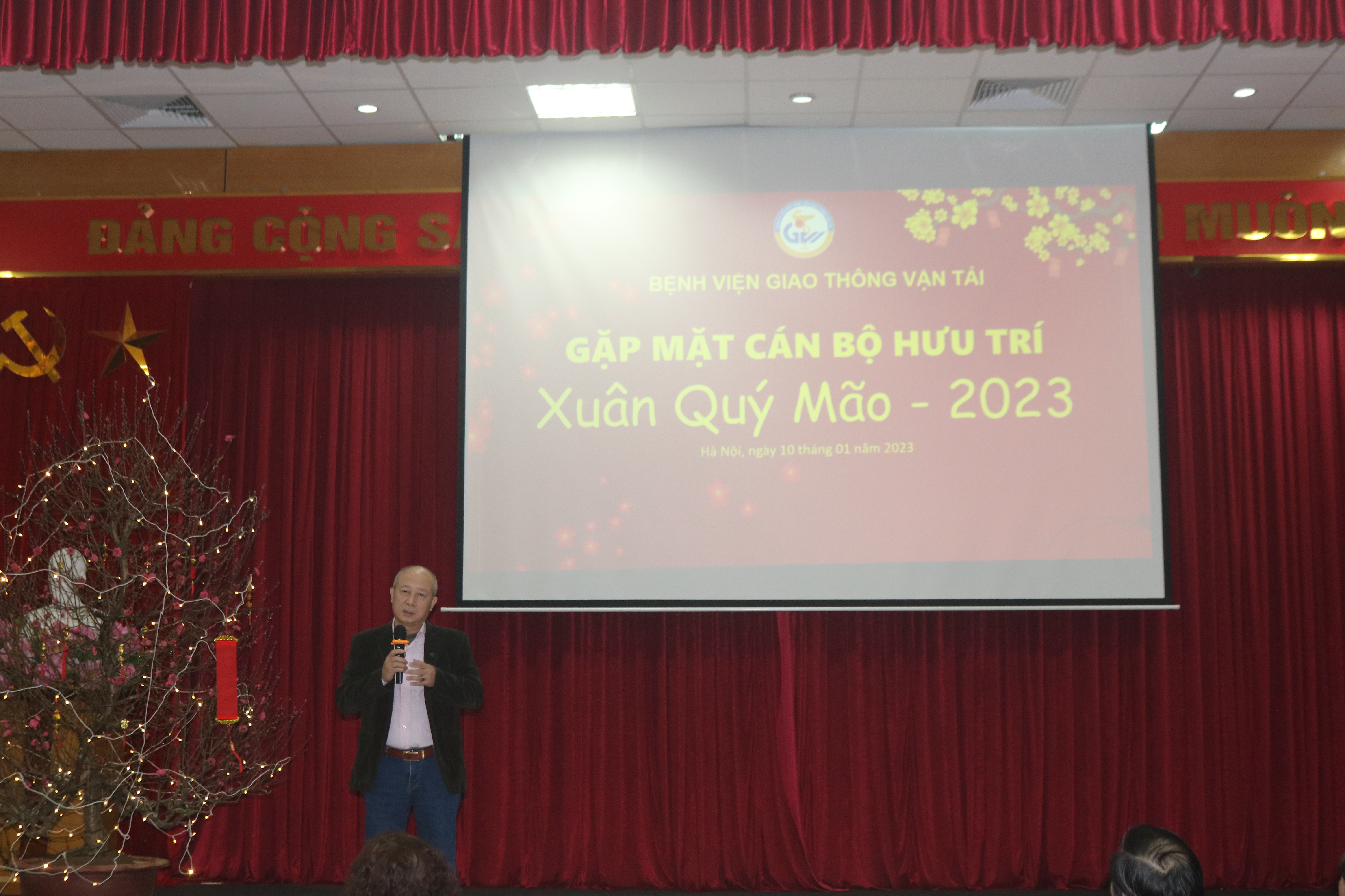 BỆNH VIỆN GIAO THÔNG VẬN TẢI TỔ CHỨC HỌP MẶT CÁN BỘ HƯU TRÍ QUA CÁC THỜI KỲ NHÂN DỊP XUÂN QUÝ MÃO 2023