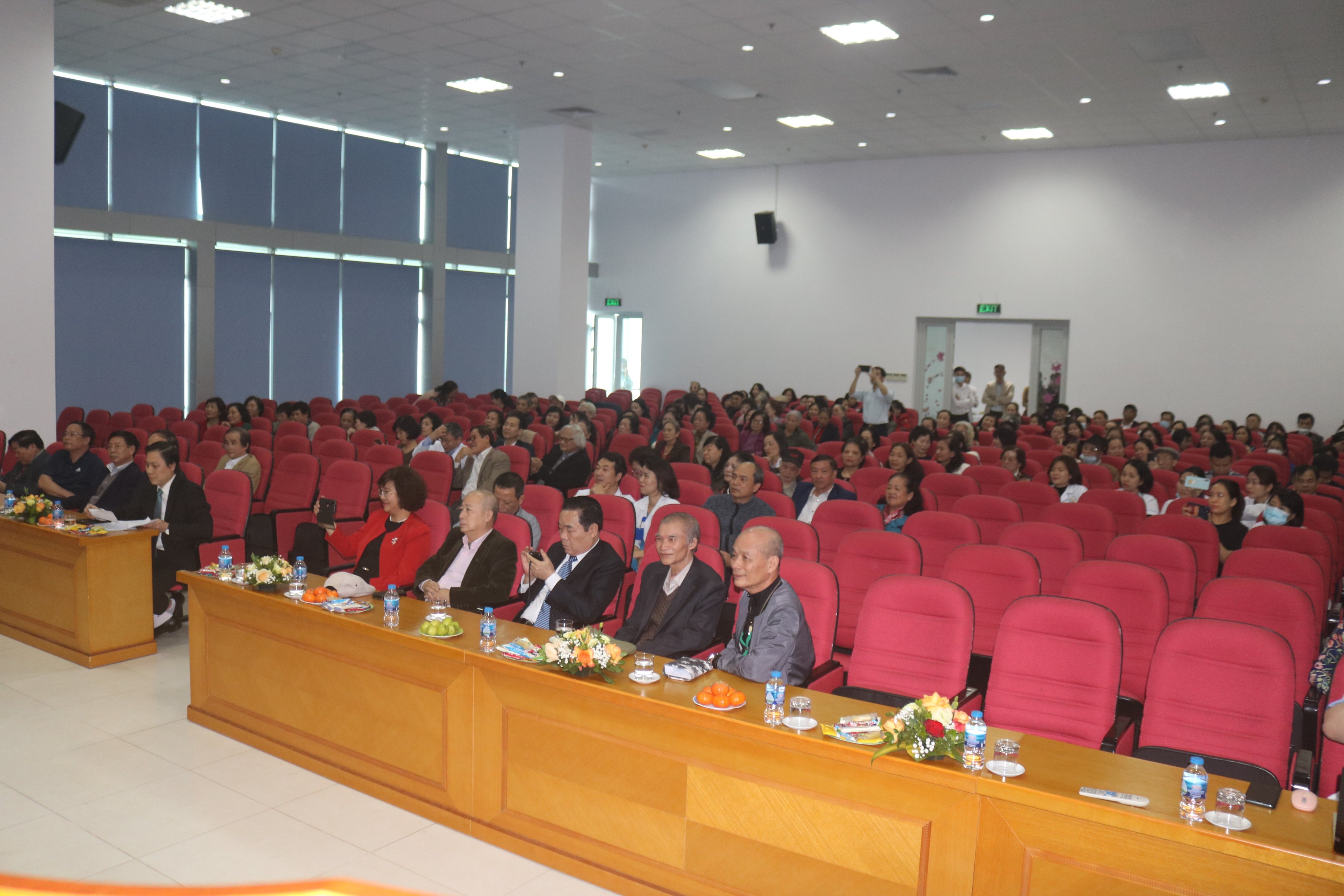 BỆNH VIỆN GIAO THÔNG VẬN TẢI TỔ CHỨC HỌP MẶT CÁN BỘ HƯU TRÍ QUA CÁC THỜI KỲ NHÂN DỊP XUÂN QUÝ MÃO 2023