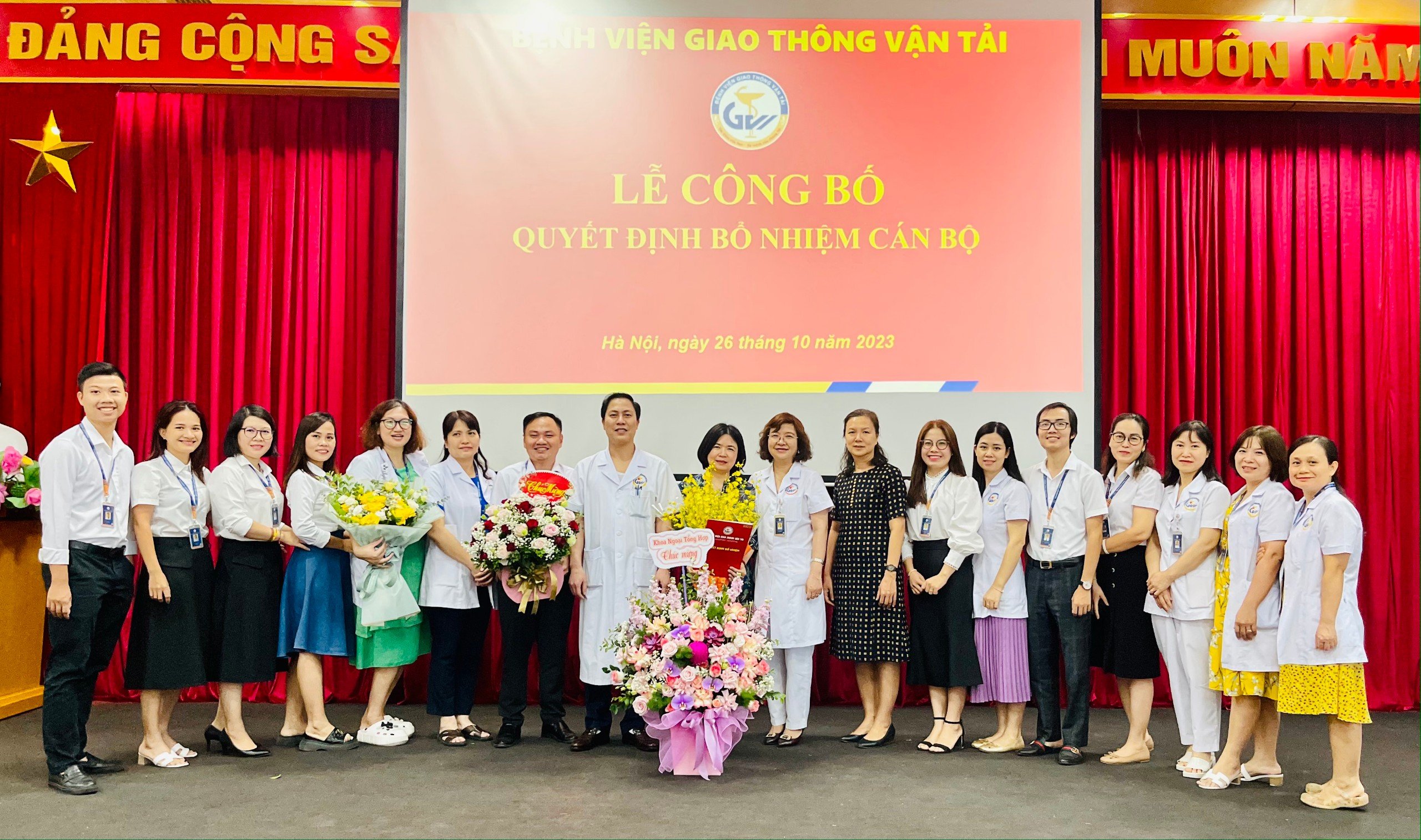 Bệnh viện Giao thông vận tải công bố và trao các quyết định bổ nhiệm nhân sự