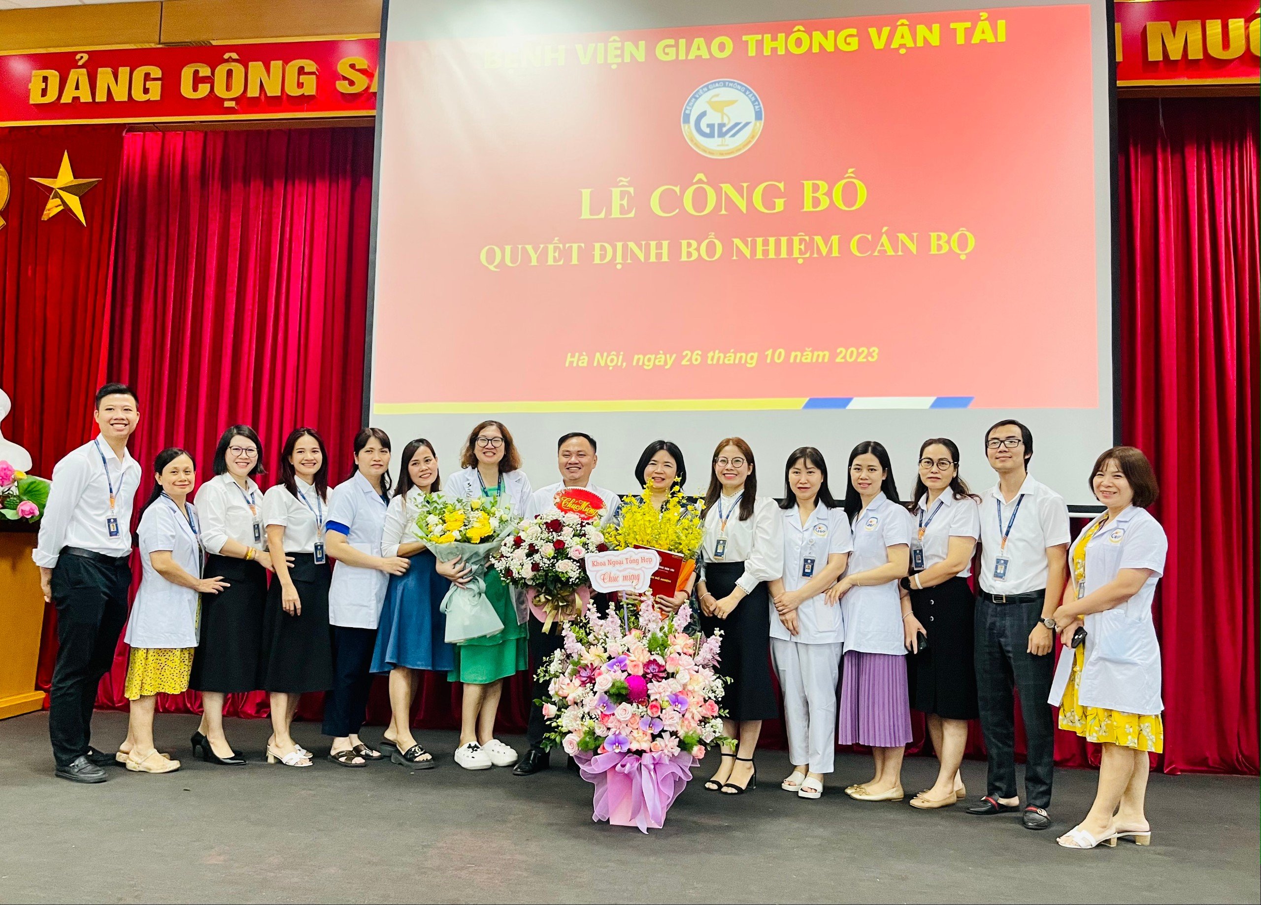 Bệnh viện Giao thông vận tải công bố và trao các quyết định bổ nhiệm nhân sự