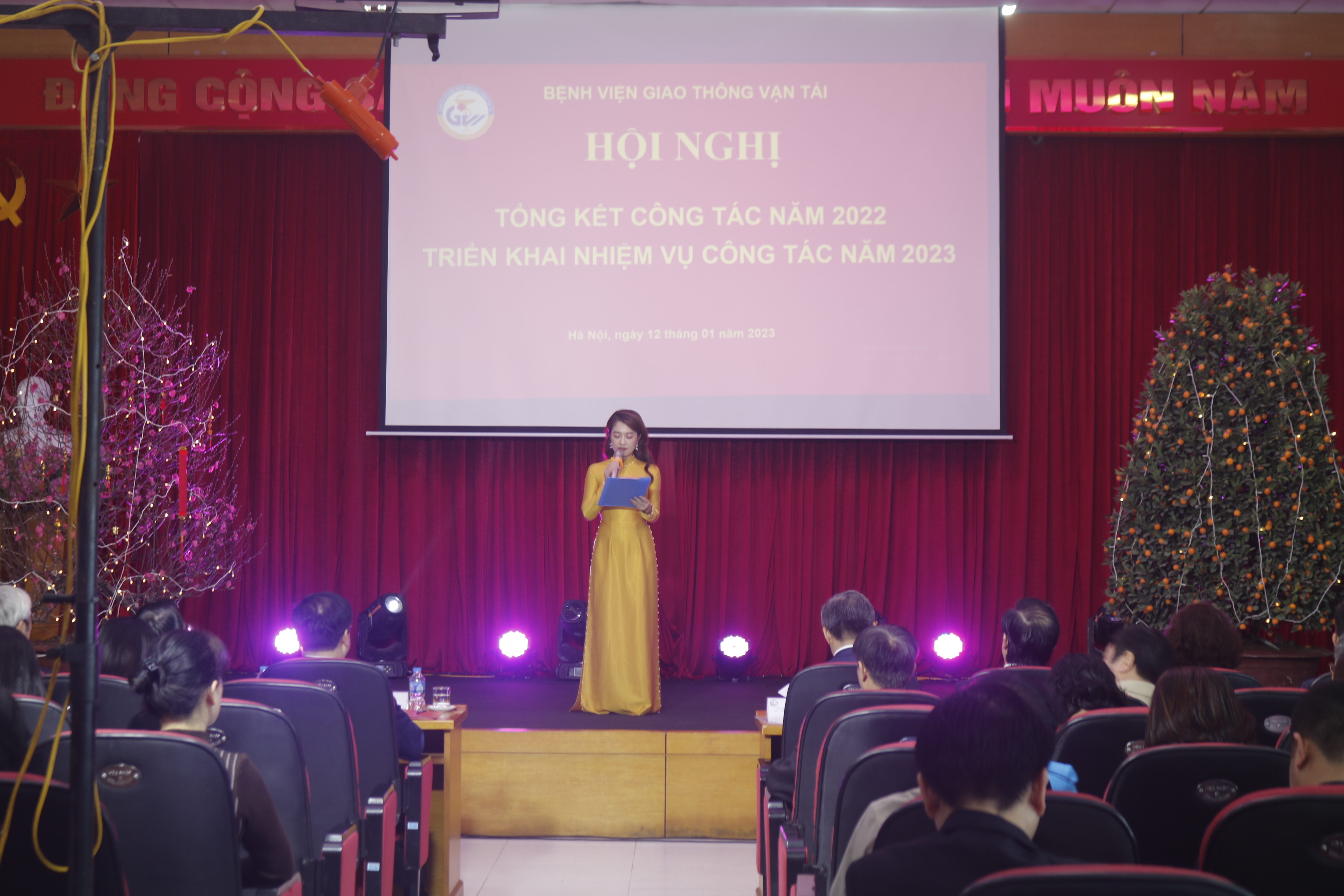 BỆNH VIỆN GIAO THÔNG VẬN TẢI TỔ CHỨC HỘI NGHỊ TỔNG KẾT CÔNG TÁC BỆNH VIỆN NĂM 2022 VÀ TRIỂN KHAI KẾ HOẠCH, NHIỆM VỤ NĂM 2023