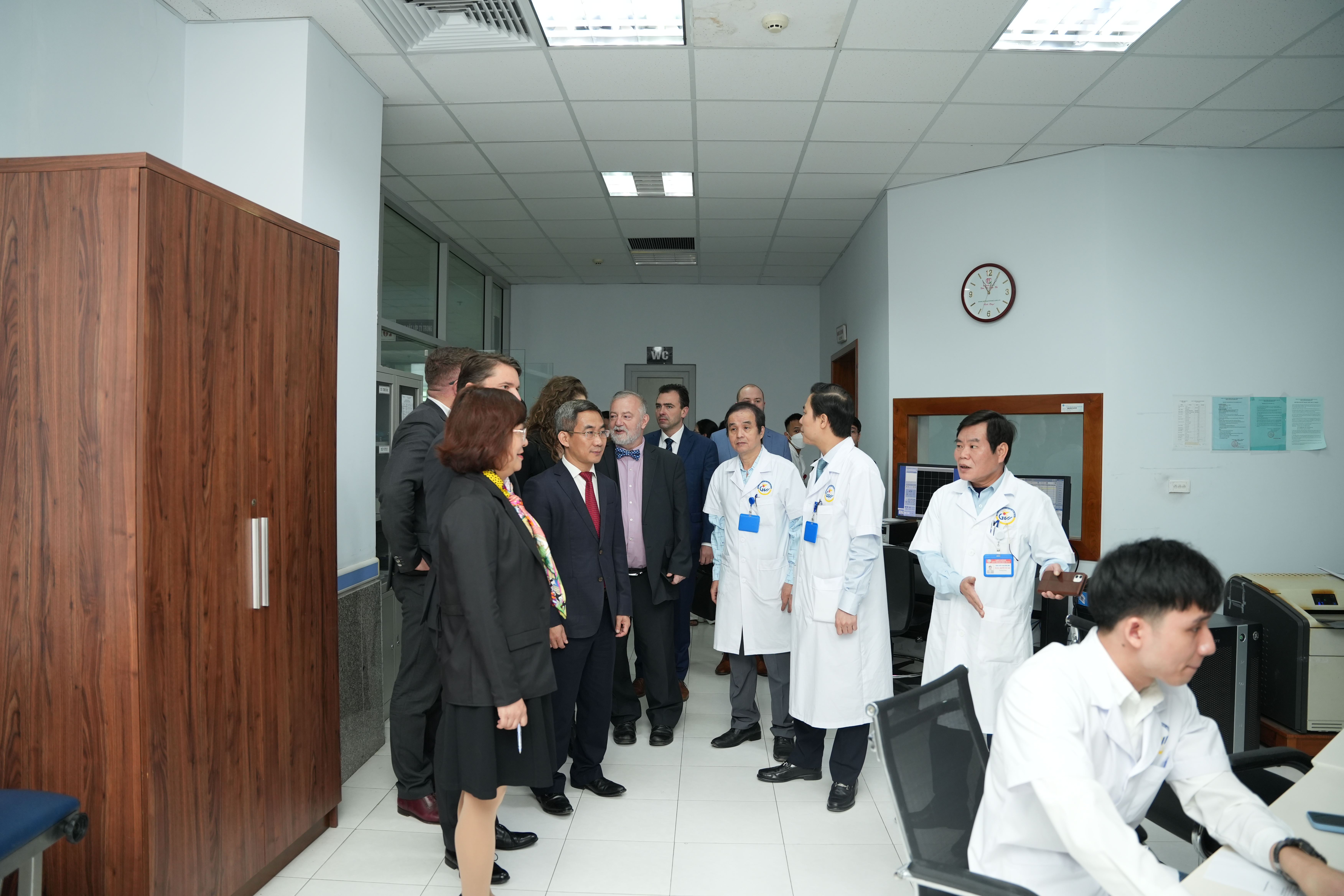 THỨ TRƯỞNG BỘ NGOẠI GIAO CỘNG HÒA SÉC ĐẾN THĂM VÀ LÀM VIỆC VỚI BAN LÃNH ĐẠO BỆNH VIỆN GIAO THÔNG VẬN TẢI