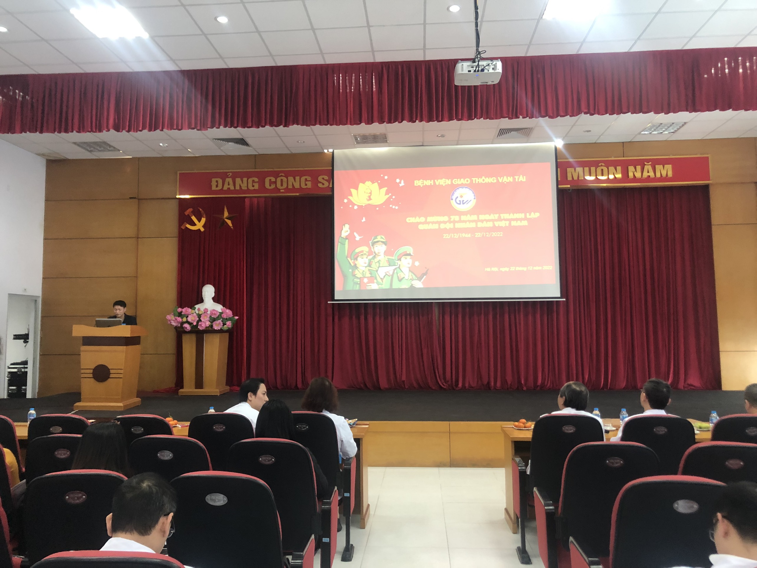 BỆNH VIỆN GIAO THÔNG VẬN TẢI LONG TRỌNG TỔ CHỨC  LỄ MÍT TINH KỲ NIỆM 78 NĂM NGÀY THÀNH LẬP QUÂN ĐỘI NHÂN DÂN VIỆT NAM (22/12/1944 – 22/12/2022)