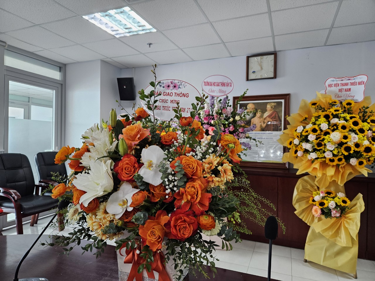 BỆNH VIỆN GIAO THÔNG VẬN TẢI LONG TRỌNG TỔ CHỨC LỄ MÍT TINH KỶ NIỆM 68 NĂM NGÀY THẦY THUỐC VIỆT NAM (27/2/1955 – 27/2/2023)