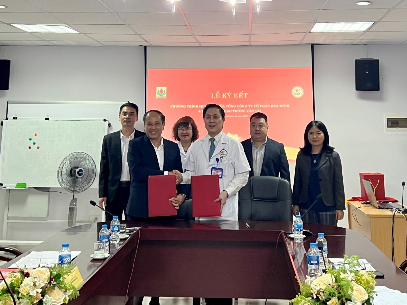KÝ KẾT HỢP TÁC GIỮA BỆNH VIỆN GIAO THÔNG VẬN TẢI  VÀ TỔNG CÔNG TY CỔ PHẦN BẢO MINH