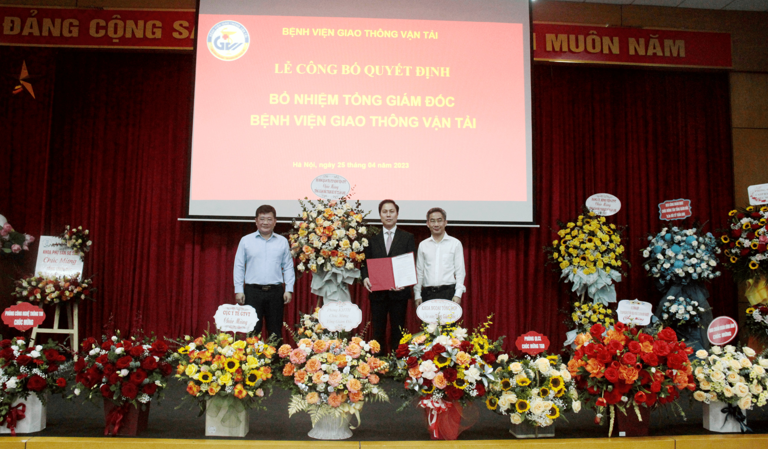 LỄ CÔNG BỐ QUYẾT ĐỊNH BỔ NHIỆM TỔNG GIÁM ĐỐC  BỆNH VIỆN GIAO THÔNG VẬN TẢI