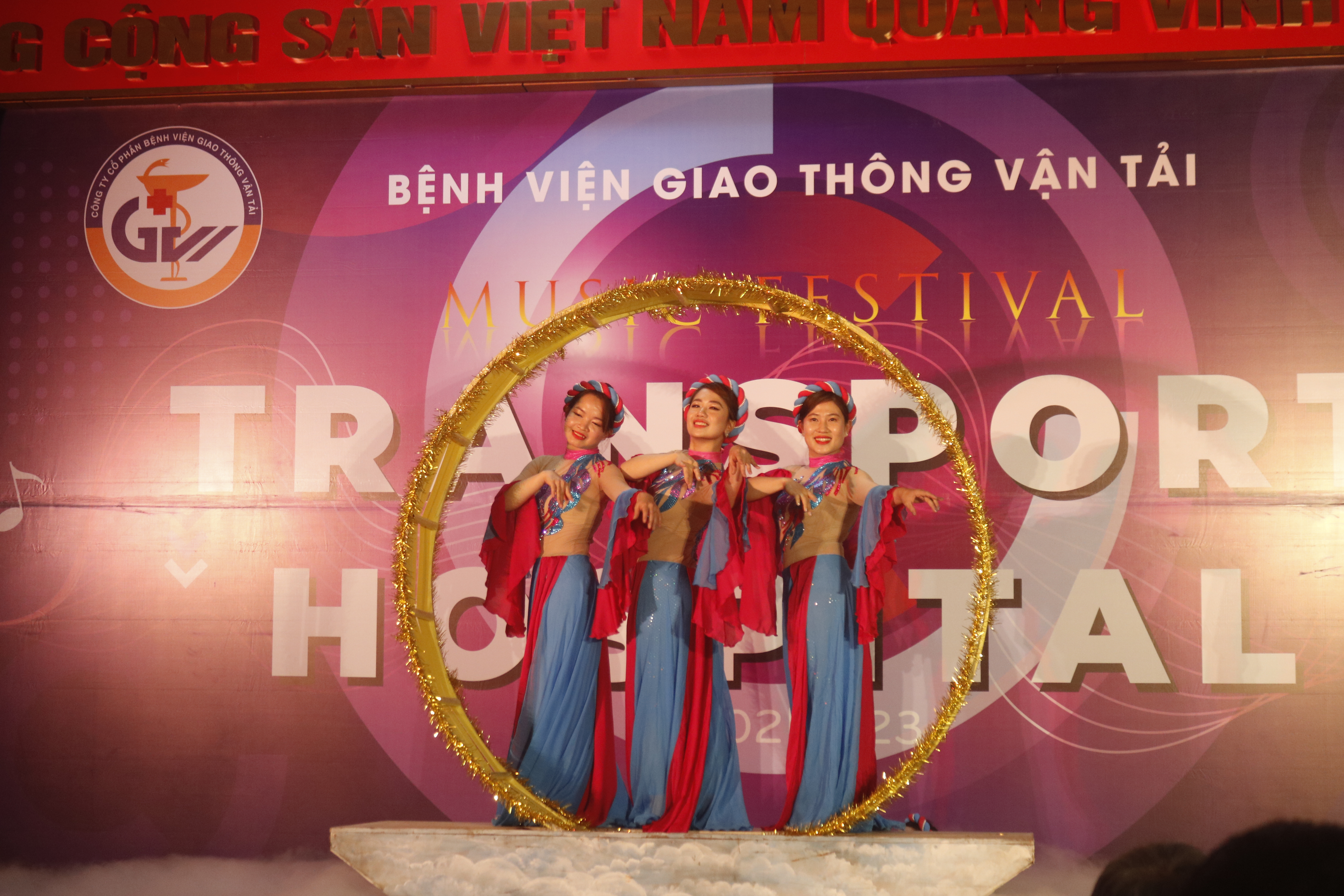 Hội diễn văn nghệ chào mừng Ngày thầy thuốc Việt nam