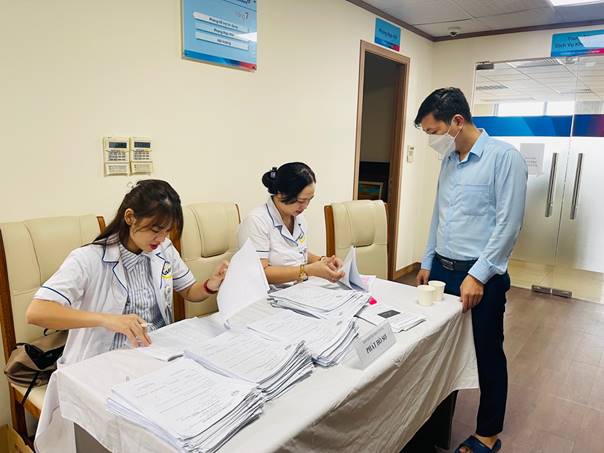 Bệnh viện Giao thông vận tải đồng hành cùng Ngân hàng Vietinbank – Chi nhánh Ba Đình chăm sóc sức khỏe cho cán bộ nhân viên