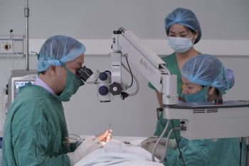 PHẪU THUẬT PHACO ĐIỀU TRỊ BỆNH ĐỤC THỦY TINH THỂ TẠI BỆNH VIỆN GIAO THÔNG VẬN TẢI