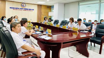 Bệnh viện Giao thông vận tải tổ chức bình bệnh án và đơn thuốc tháng 8/2023